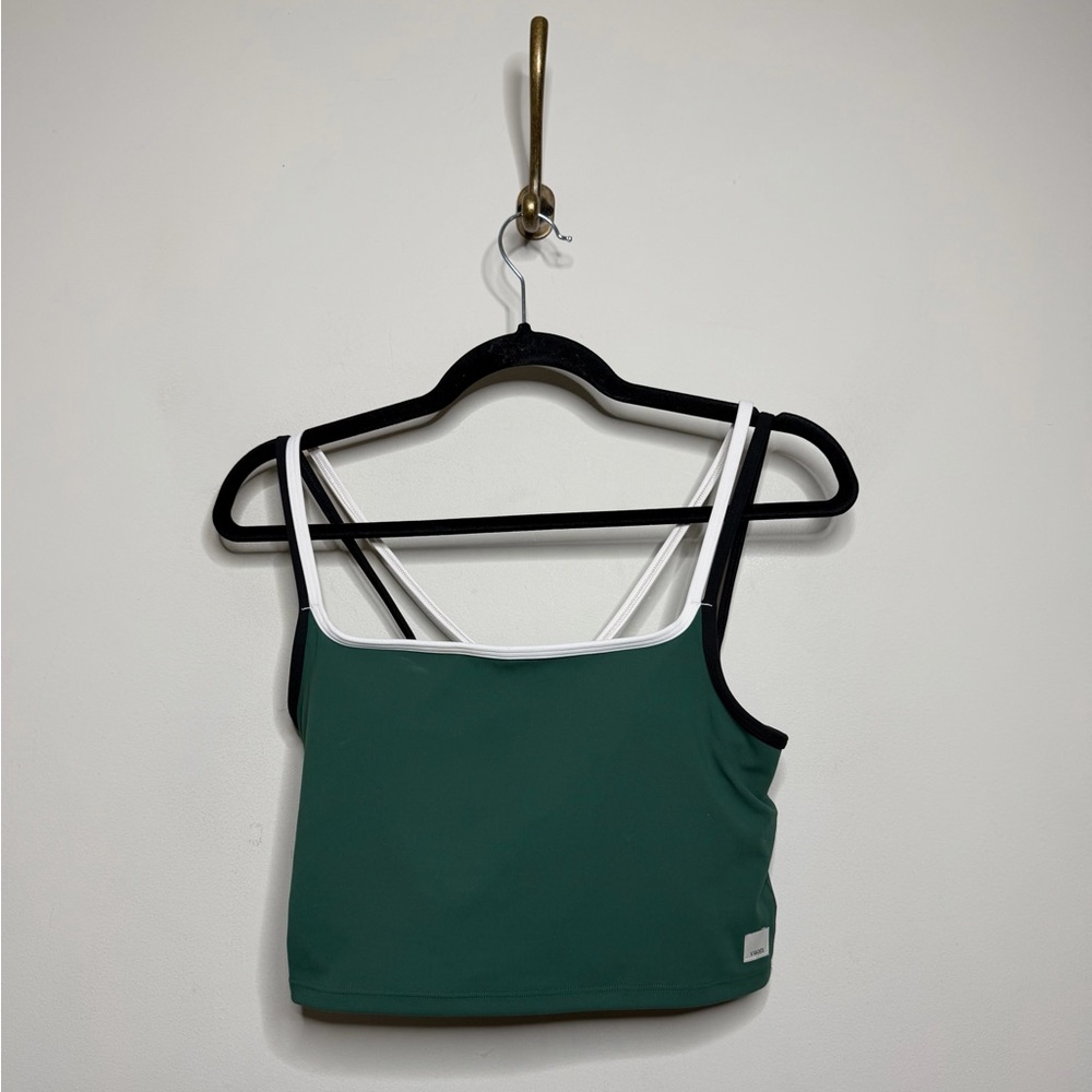 Vuori Daily Layered Tank in Viridian - Picture 4 of 7